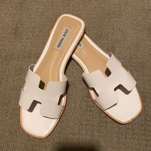 Steve Madden Hawthorne sandals in white leather